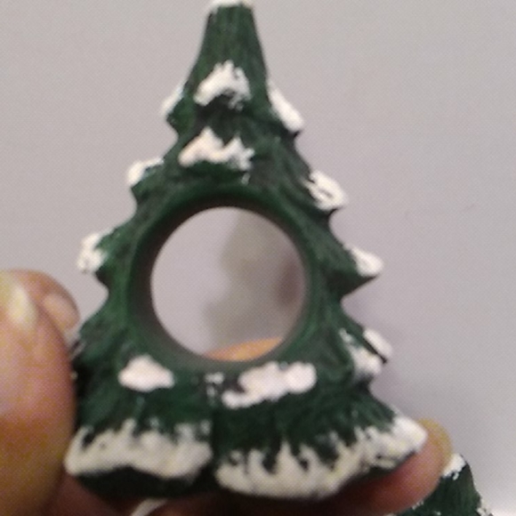Christmas Tree Napkin Holder (Set of 4) - Picture 3 of 6